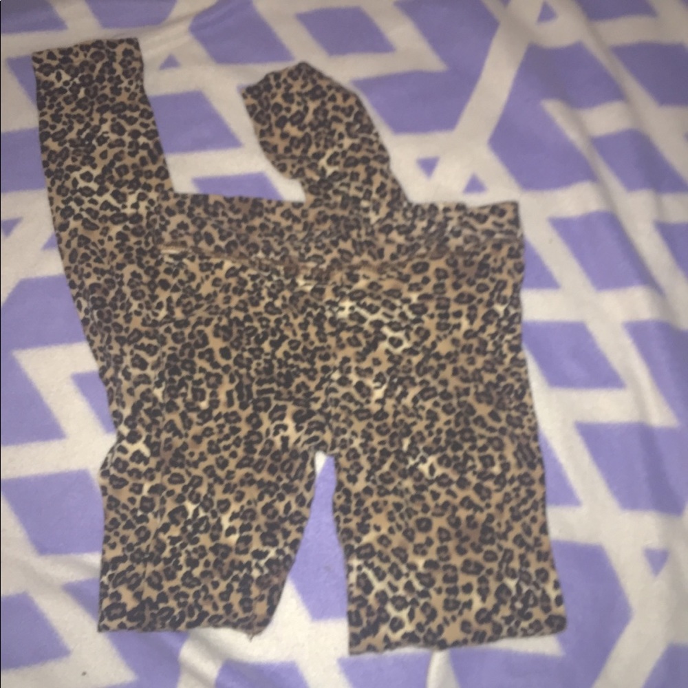 Leopard leggings